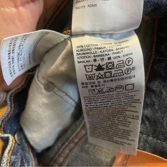 NWT Levi’s 501 Roadside Blues 100% Cotton Cut-Off Booty Shorts - Picture 8 of 8